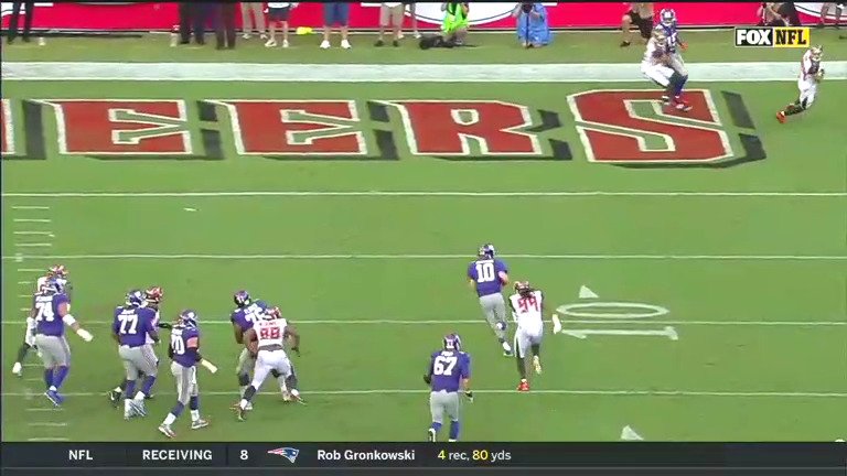 CBSSports's tweet photo. NEVER leave Eli Manning open. You will get burnt. 😂 https://t.co/mKUiR9O4nb