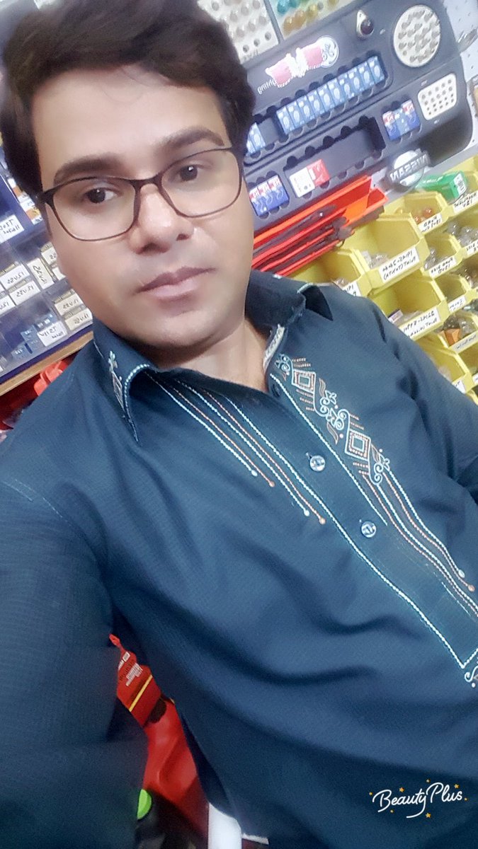 ASHFAQMOOSA2 tweet picture
