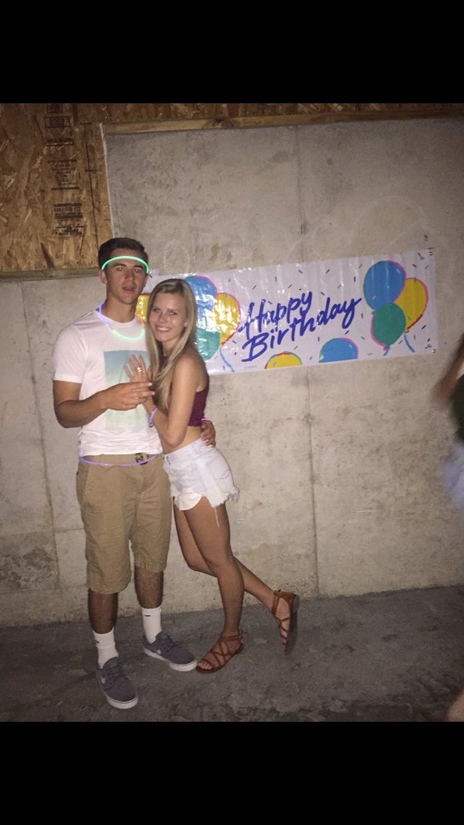 RyanHagen2's tweet photo. Happy Birthday @katieanneallen Miss you girl! https://t.co/7hZXiRt61m