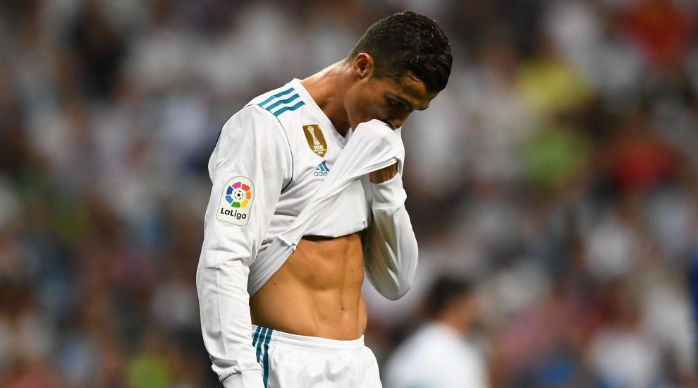 marca's tweet photo. Cristiano Ronaldo firma su peor inicio goleador en #LaLiga https://t.co/s1cSegjB4J https://t.co/SldKlw7CPH