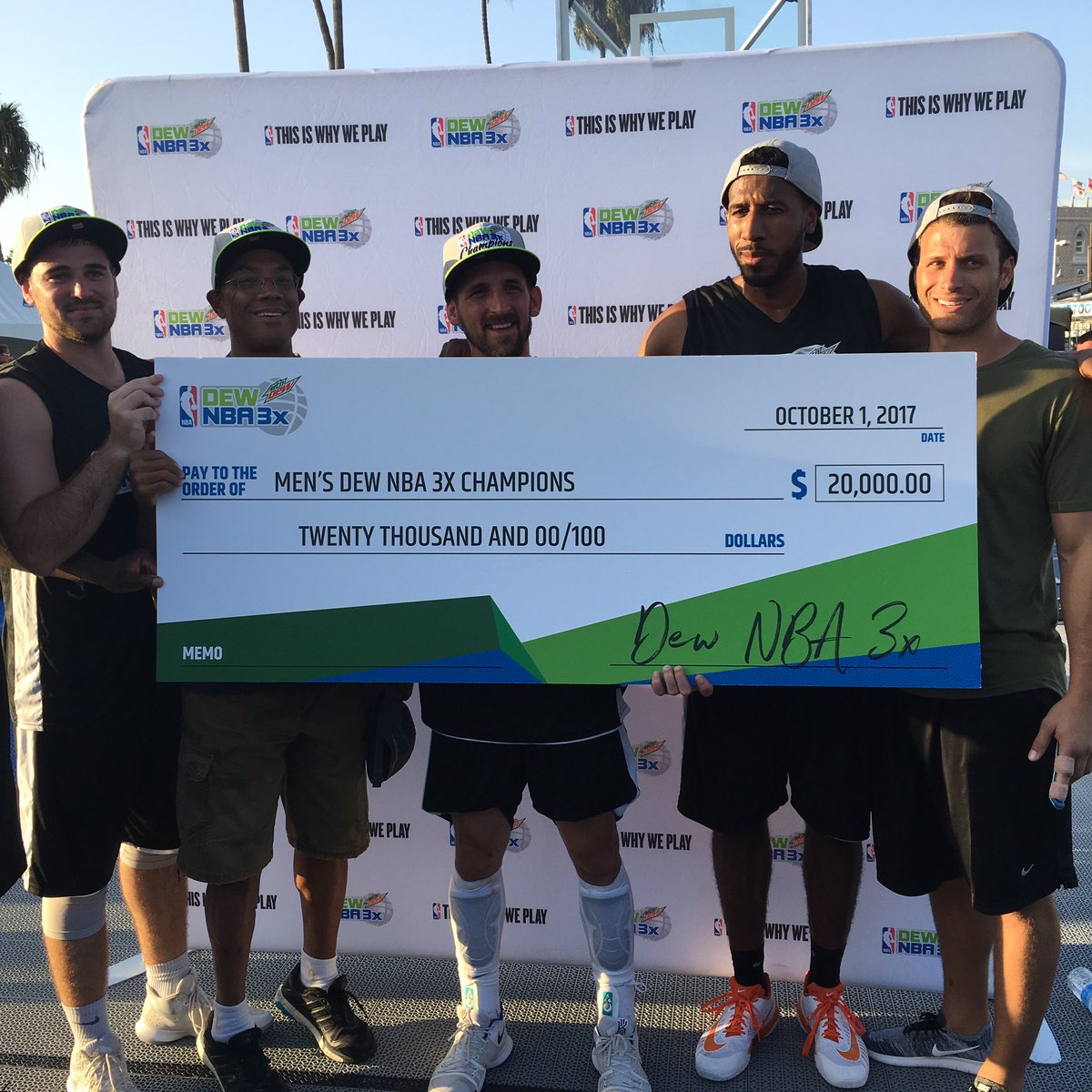 DewNBA3X's tweet photo. That's a wrap! Your #DewNBA3X National Champions! 🏆Men's Team Stars &amp; Stripes and Women's Team Issa Bucket! 🏆 https://t.co/VBRGjy0qfB