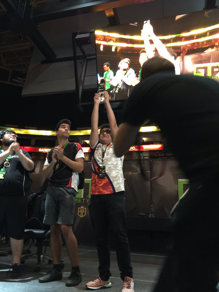 Vayseth_'s tweet photo. WE DID IT FAM
ANGEL AND I ALMOST FAINTED
@Mkleosb takes #GTX2017
@echofoxgg #FOXWIN 
@MVGLeague #MVGWIN https://t.co/UJuGNrKQSg
