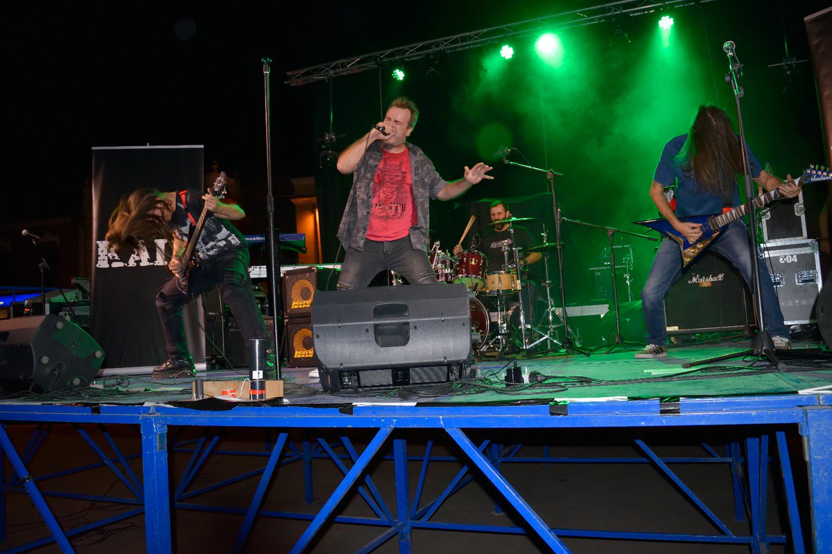 KainMetal's tweet photo. Foto del Festival Rueda Rock este sabado!!!! Proxima parada Madrid 6 de Octubre Sala Rock and Pop junto a Rockweiler y Scars of Oblivion https://t.co/1vY0j87OKc