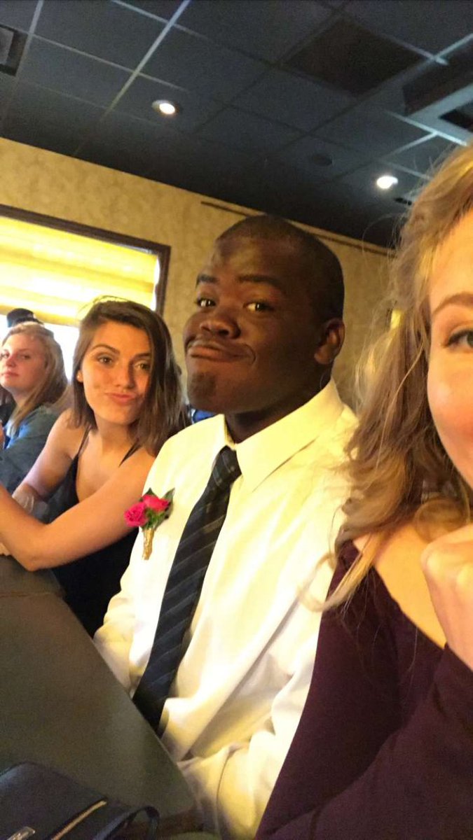 K_Wilson0124's tweet photo. Much love to these people 🔥❤
#HeySeniors #GLPride https://t.co/Woa9gpQrkF