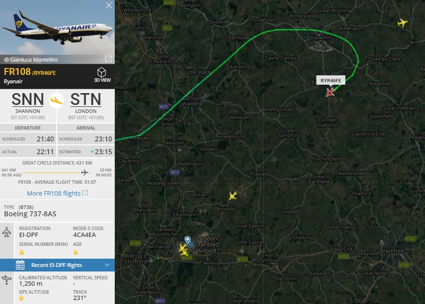 FlightIntl's tweet photo. Update: Ryanair flight #FR108 from Shannon (still an emergency) is now landing. All other flights to Stansted are holding! https://t.co/2KFZEAoX0E