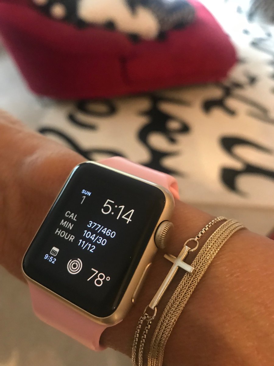 JoannaSutter's tweet photo. On Oct 1  I go pink. #BreastCancerAwarenessMonth(@Apple  and @alexandani) https://t.co/e2WSwxtxmg
