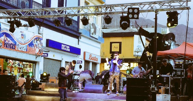 ciudadanovidela's tweet photo. SAMUEL EN #TodoChileSuena🇨🇱🇲🇽🎸💯🎶🎤🎼 #Antofagasta #Chile #Mexico🇲🇽🎶🎤📺💯🎼 https://t.co/n5Rc5SiJ2o