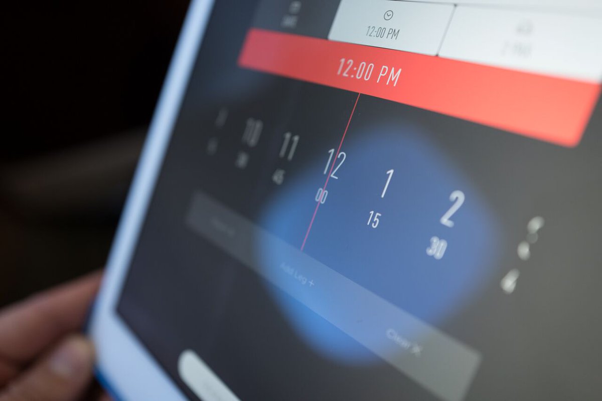 JetSmarter's tweet image. Full #JetShuttle? No problem. Schedule a #CustomShuttle on one of our established routes and fly on your own terms.