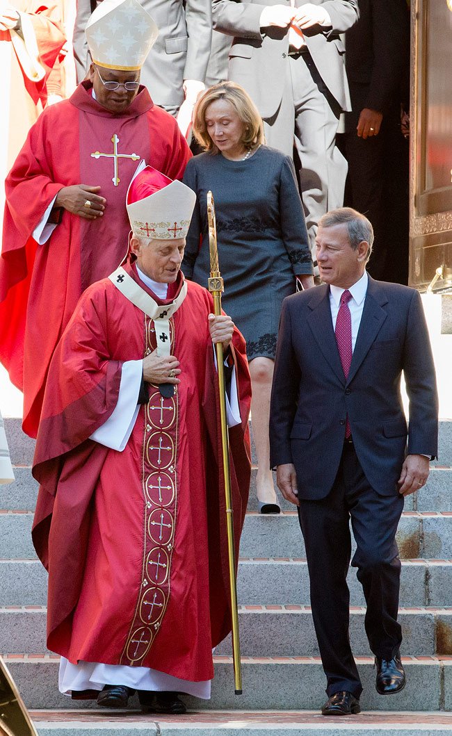 America needs ‘a new sense of our common humanity,’ <a href="/ArchbishopGomez/">Abp. José H. Gomez</a> says at annual #RedMass: cathstan.org/Content/News/N…