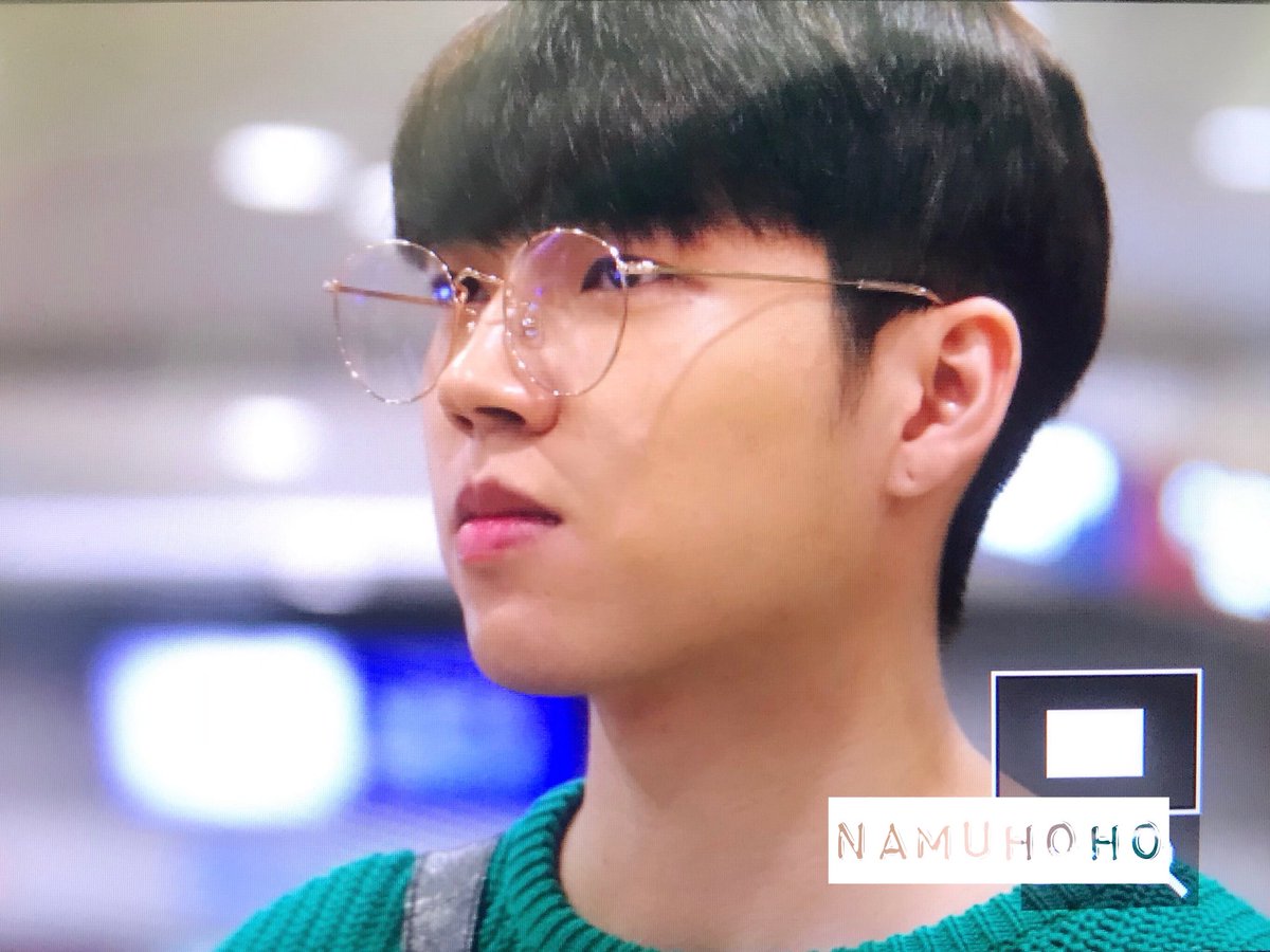 uri_infinitee's tweet photo. #Infinite #Woohyun at Incheon Airport 🛫 Hongkong (Cr: Dalbodre0609, Namuhoho, Coffeeprince_91, 1stn3rdlove) https://t.co/J1c1vOz0TA