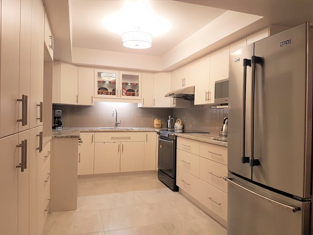LampertRenos's tweet photo. Kitchen reno! Removed old ceiling to add height, new custom cabinets, tiles and fixtures. See the before picture: https://t.co/0u1Lesqmko https://t.co/9cD3FDhYTv