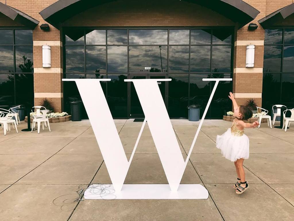 tylertarver's tweet photo. Ezra enjoyed #womanconf https://t.co/CWCn345L9j https://t.co/9vfZzUzz8Q