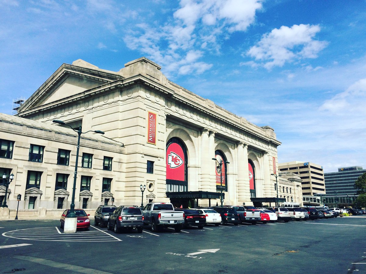 miss_fry3's tweet photo. Thanks for giving free STEM resources for educators!#stemfest #unionstationkc #sciencecitykc #stemeducation #steameducation @ScienceCityKC https://t.co/HTIfHtPnht