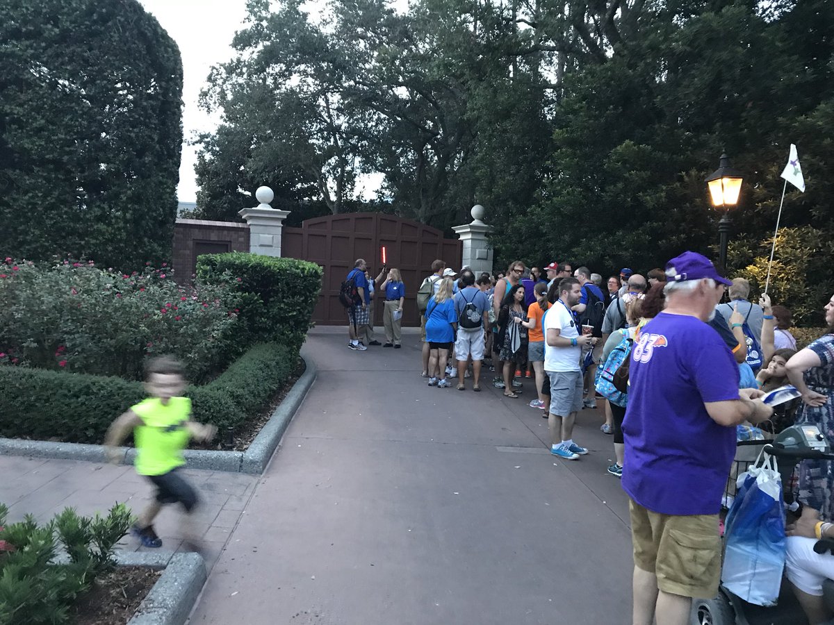 WDWCAlerts's tweet photo. If you haven’t already checked in for our IllumiNations Dessert Party meet us at the gate between the World Showplace &amp; the UK restrooms. https://t.co/6gnJ3BQZj3