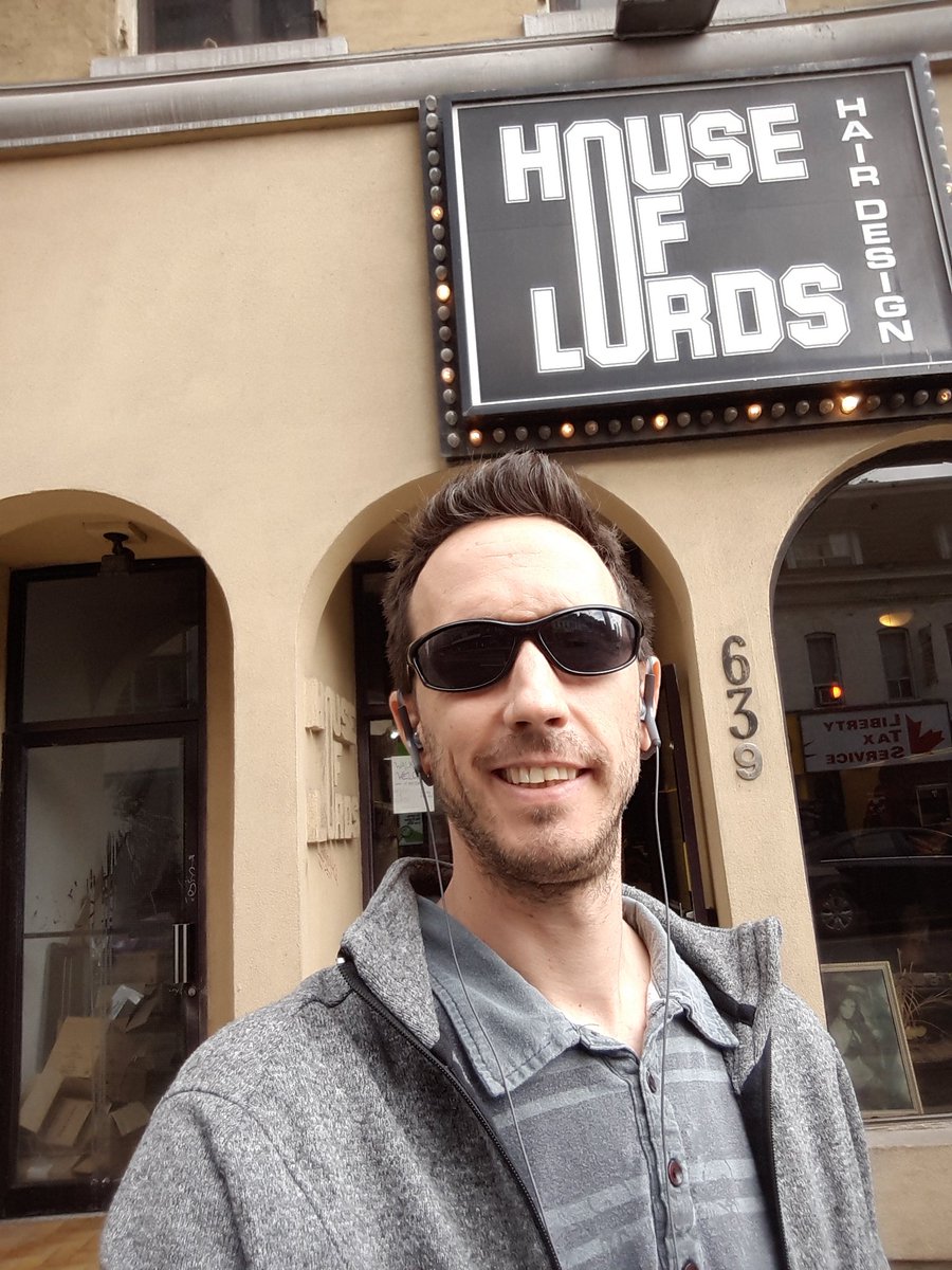Adrian_Stasiuk's tweet photo. A 15 year + run for me has come to an end. House of Lords final hair cut went down after this pic. Still sad it's closing. https://t.co/mpQ8Ie36Pk