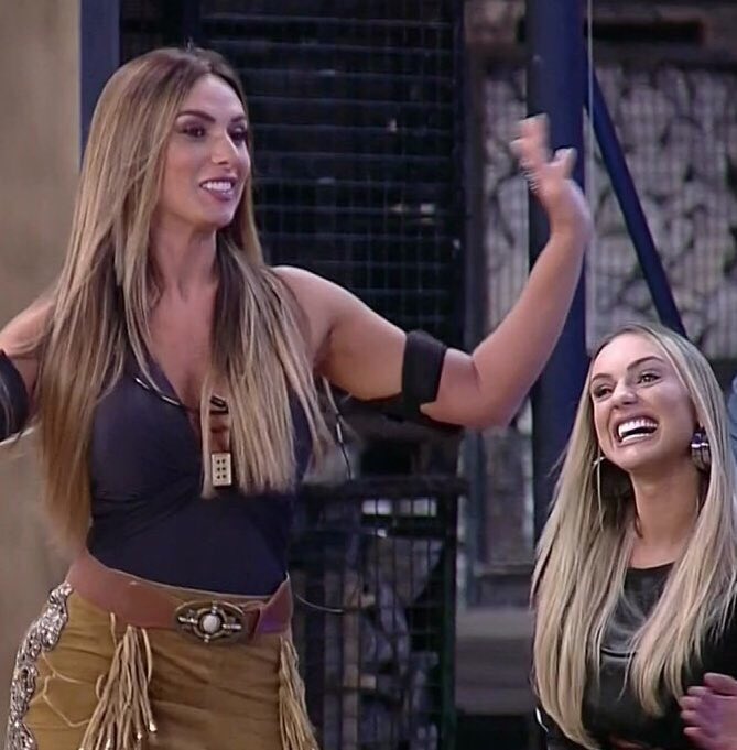 AhNicoleBahls's tweet photo. Quer ser PROTAGONISTA @?
Vai estudar..
ESTAMOS COM VOCÊ BAHLS https://t.co/r0HTK2Zt4S