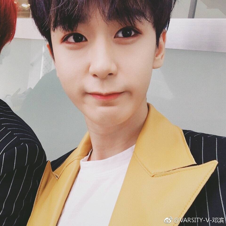 VarsityUpdates_'s tweet photo. [ Weibo ] 170930
Do you miss me?
#바시티 #바시티_지금_나올래 https://t.co/n5QkX5XPPZ