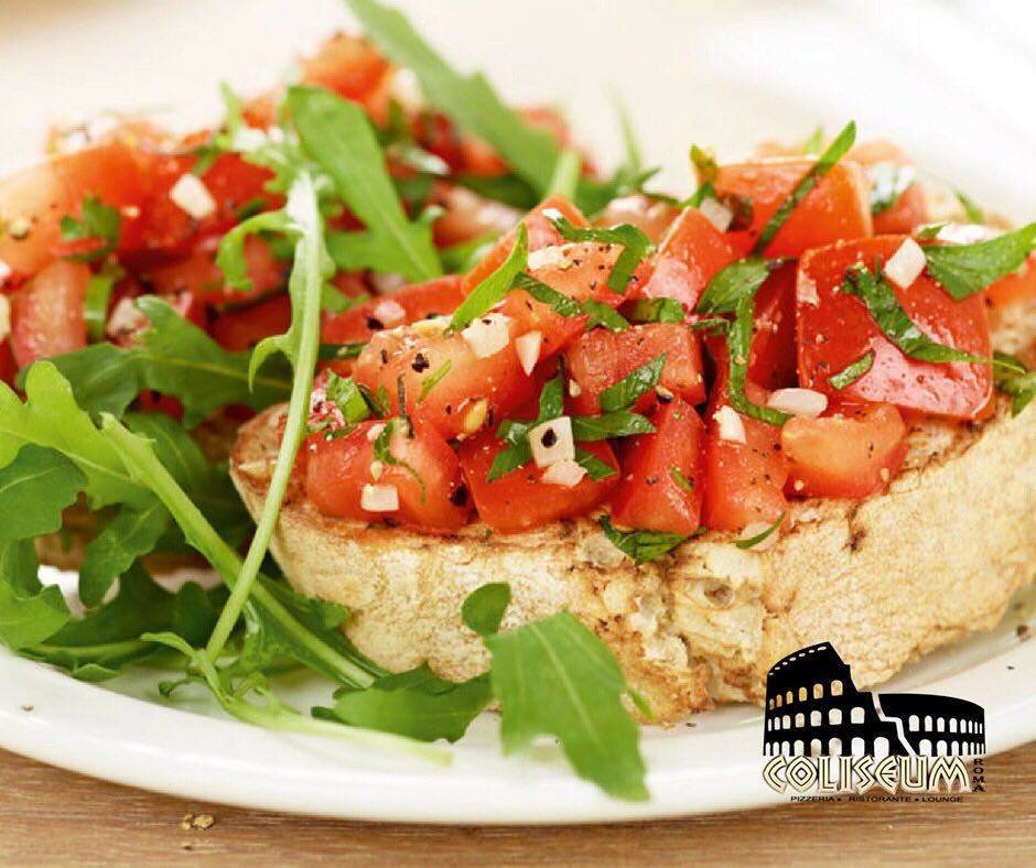 Coliseumpty's tweet image. • Bruchetta con tomate y mozzarella. ¡Para chuparse los dedos! ift.tt/2wrrV0R