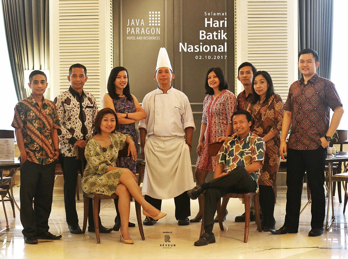 JavaParagon's tweet photo. We are Indonesian. We Proud to wear Batik #IloveBatik #JavaParagon #JavaParagonHotel #SelamatHariBatik #Indonesian https://t.co/64d6KJyXgS