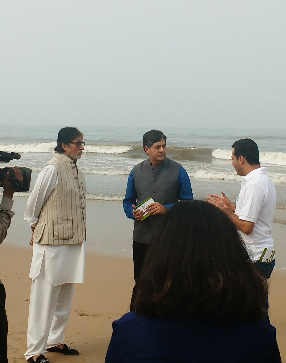 nidhimverma's tweet photo. Ndtv #Cleanathon #rbindia @SrBachchan #BanegaSwatchIndia https://t.co/BlBmFNhxA0