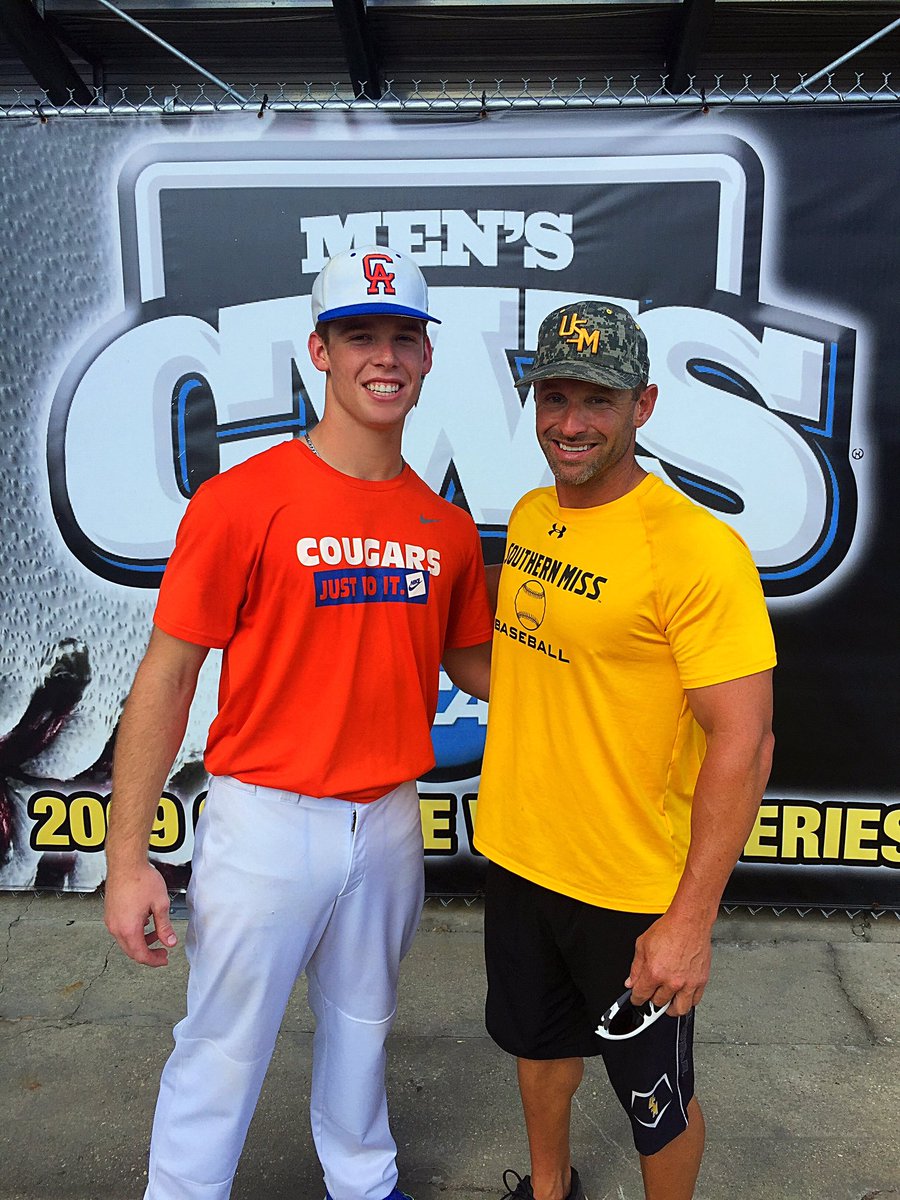 Wilks_5's tweet photo. Proud to be a Golden Eagle! Thankful for everyone along the way! #GlorytoGod #ttt  @HeathEdSmith @eastcoastbball @mauldin_jeff @ChadCaillet https://t.co/Zi2xaq8BRQ