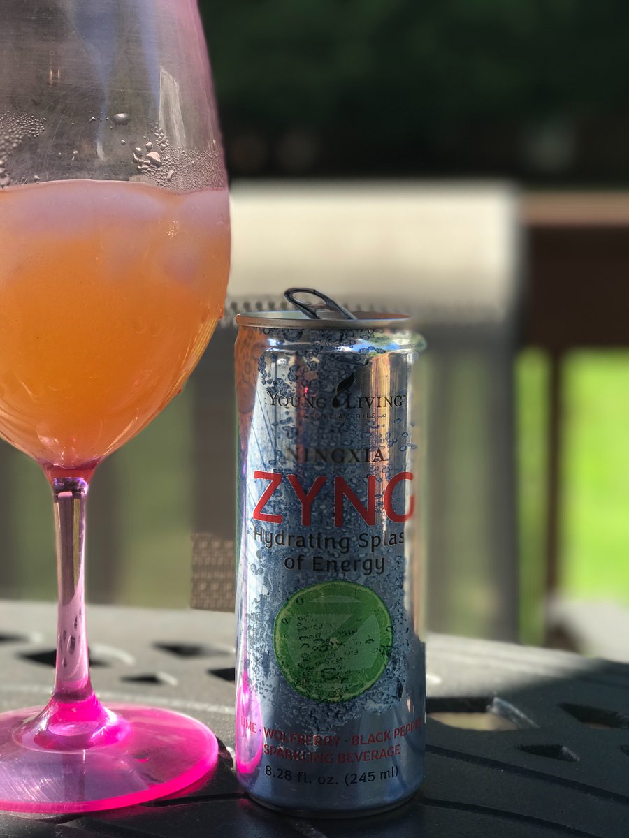 JuniperBerryJen's tweet photo. Zingh makes everything taste better. #YoungLiving #theoilvention #yleo #essentialoilenthusiast #NingXia https://t.co/UPakcHHdnj