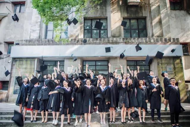 HunanofChina's tweet photo. Welcome you work for Hunan, it needs English language,Computer,Business, tutors,Please contect with #GoodHunan or wanlimi@ymail.com😅 https://t.co/hwrbUYosQP