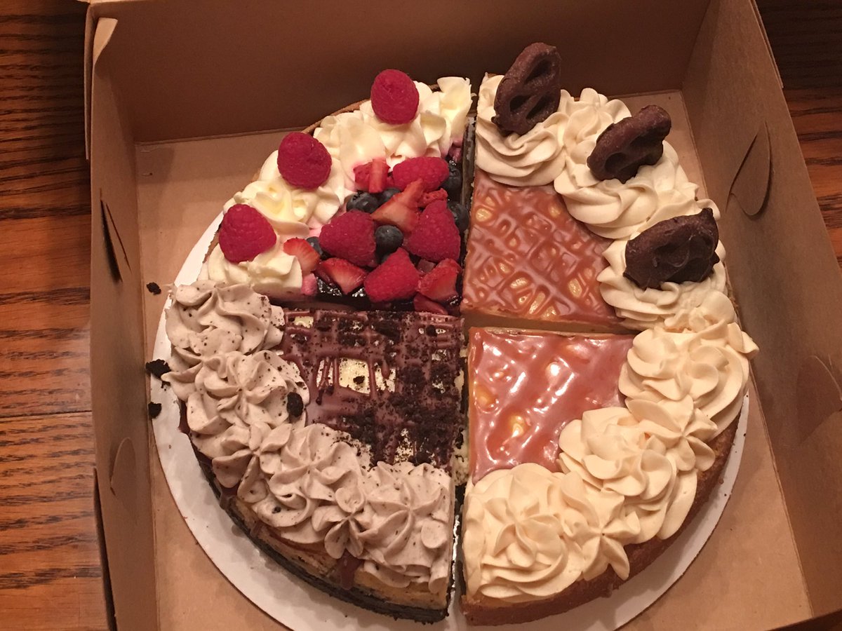 GBPlitz's tweet photo. Speaking of things I should bring to @Mike_Daniels76 at the Lambeau fence, y'all should try cheesecakes  made by #FiveThumbsUp. #Delicious https://t.co/uwAsaIpbkl