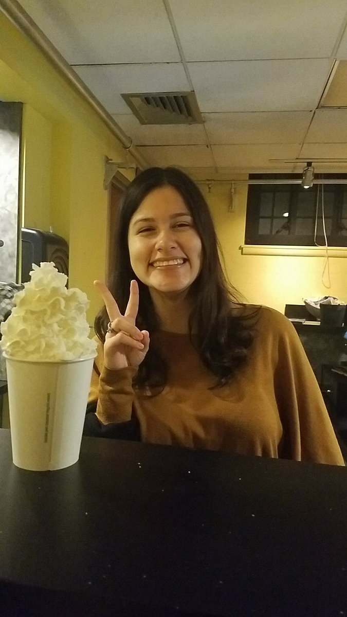 MBeanTweets's tweet photo. You've heard of Scream Queens, now get ready for the Bean Queen https://t.co/sc9v170LF9