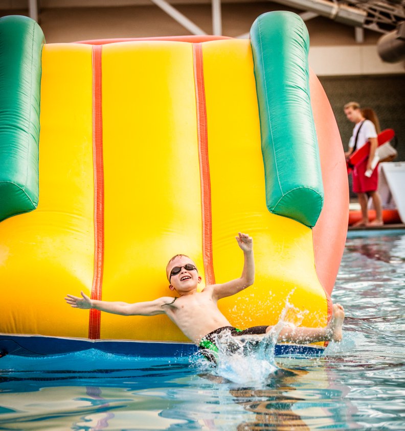 RSVL_Parks's tweet photo. Looking for a unique pumpkin patch experience? Check out the #FloatingPumpkinPatch! October 22. Call 772-PLAY to register. #RosevilleCA https://t.co/05MKGEuGta