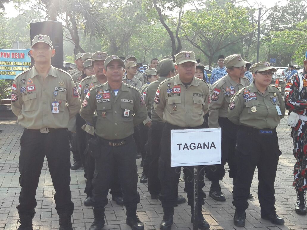 pskbsudinsosjb's tweet photo. 07'30 #Giat Upacara memperingati Hari #KesaktianPancasila diMonumen Nasional @DkiTagana @SoedikinAli @TAGANADKIJAKART https://t.co/ZnnI2VSeWi