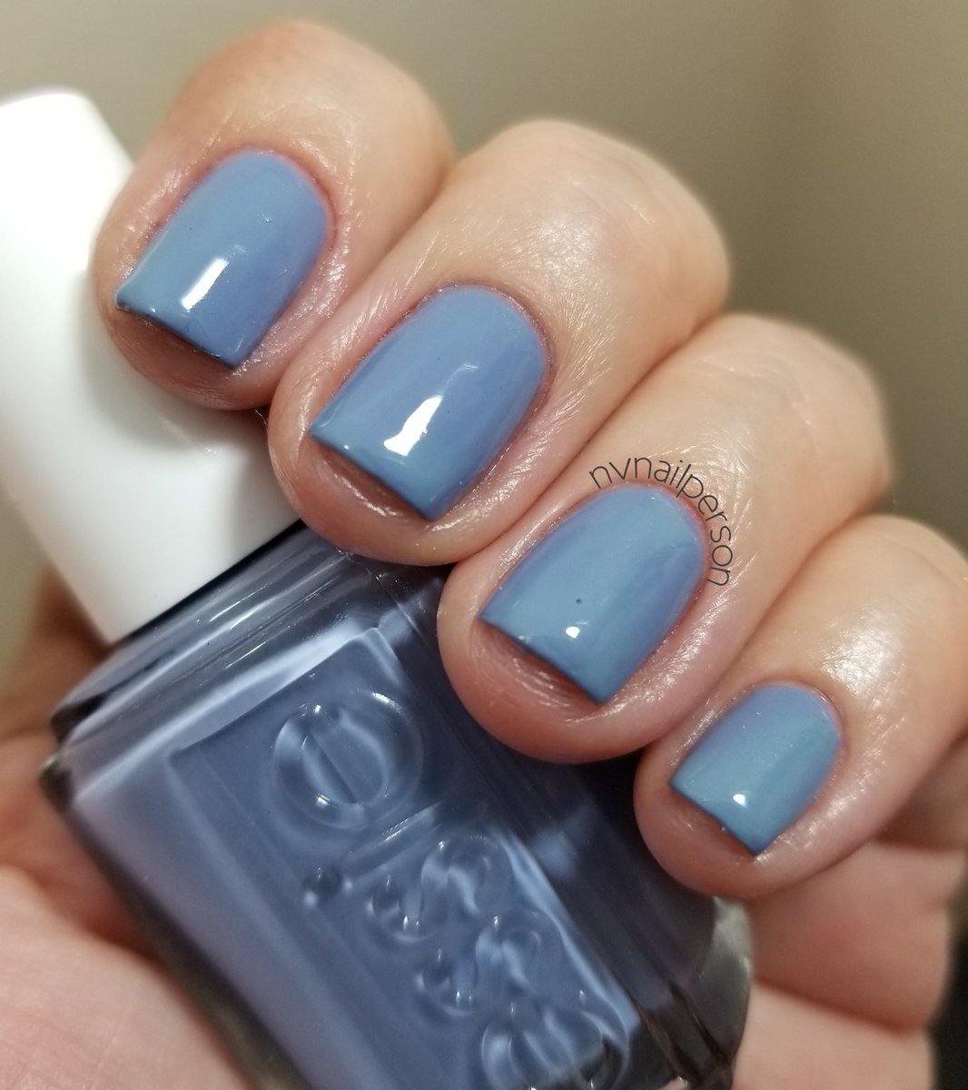 nvnailperson's tweet photo. #notd #nailpolish #Essie #AsIf #FallCollection2017 #EssieLove @essie https://t.co/2YVaAVjk78