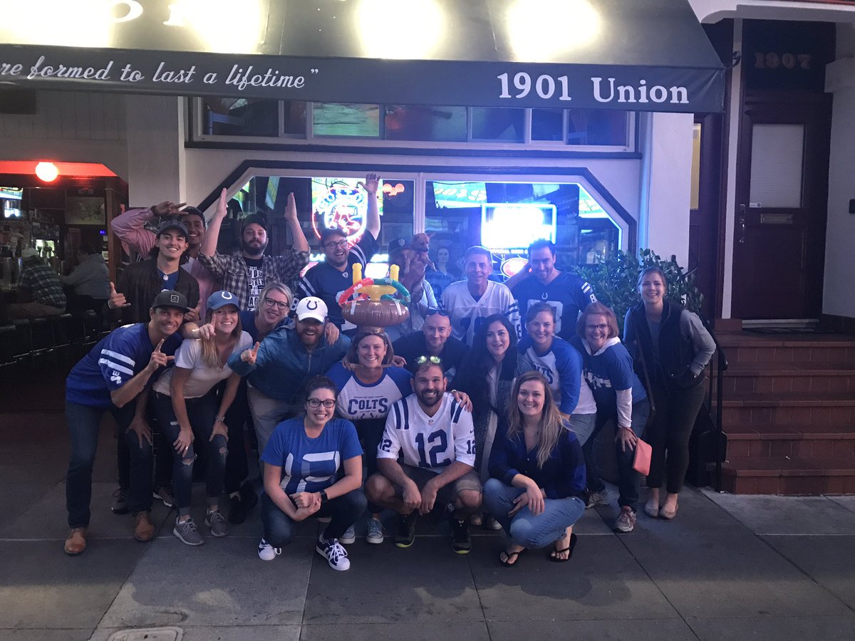 SFColts's tweet photo. #halftimephoto #INDvsSEA https://t.co/IN50oxNxEl