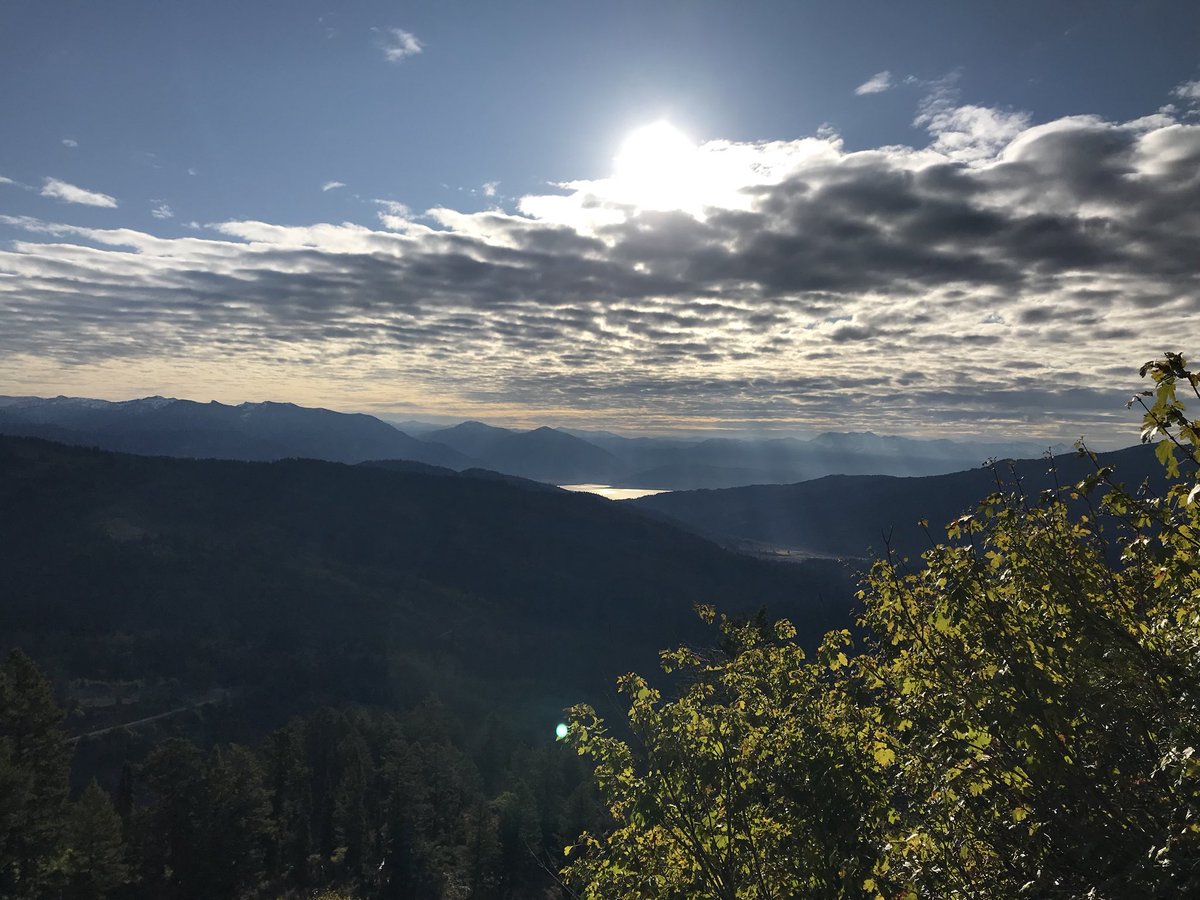 reddeserttv's tweet photo. Goodbye September. Hello October. #idaho #reddesertcreative https://t.co/09sGVRi8pd