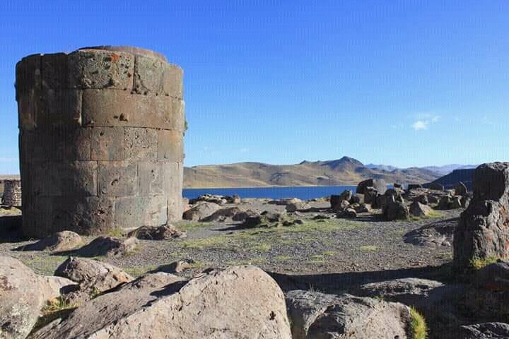 UrteagaOscar's tweet photo. #travelling around SouthAmerica #chullpas #Puno https://t.co/SpZFkdp7k3