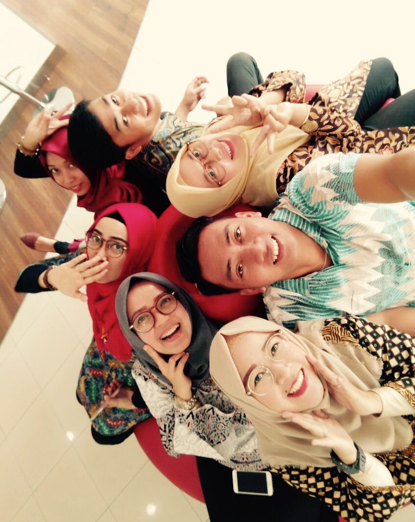 ernaaaf21's tweet photo. IkanGurame pake terasi
wanginya DewiPersik
Rame-rame yuk serasi
pake batikTasik asyiik..

#kerjaseruIndosatOoredoo 
#haribatiknasional https://t.co/ZykA6GnUcf