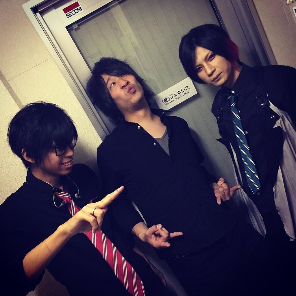 koppe_guitar's tweet photo. 10月1日 SKY LIVEお疲れ様でした！
NGNprojectでした〜
SKY久々で楽しかったどす

#NGNproject https://t.co/MpgI6p9S9f https://t.co/1ZfMp4OQkI