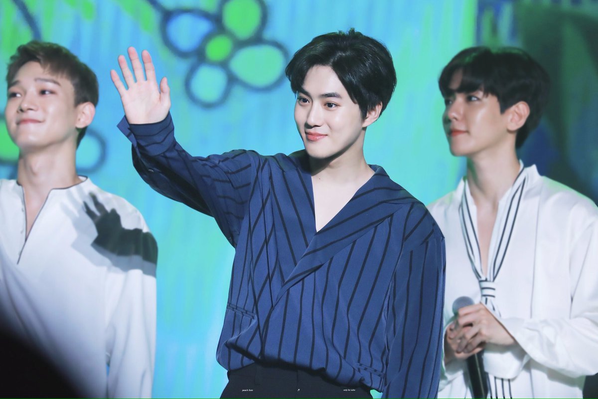 HQ] 170920 EXO SUHO & BAEKHYUN cr: peach fuzz @weareoneEXO