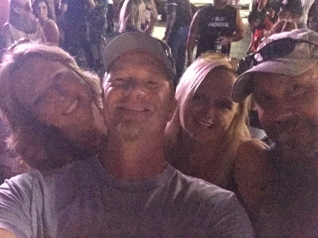 Mike Timlin (@themiketimlin) on Twitter photo #rt91harvest #countrymusic #rt91harvest #countrymusic