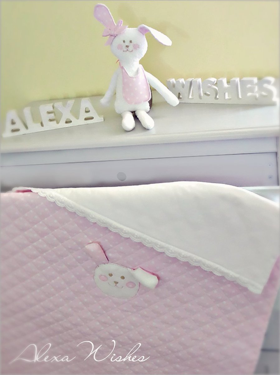 AlexaWishes77's tweet photo. Il primo Corredino...ecco a voi la COLLEZIONE CONIGLIETTO ROSA...delicate decorazioni e tonalità pastello la rendono unica💖 https://t.co/PWodhT5lOv
