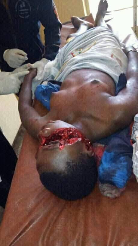 delvis4life's tweet photo. @AllegraBaiocchi Cameroon army at work.  People are helpless. Internet impeded for almost all in NW and SW so that their acts can't be seen by the world https://t.co/ReLiNadyJ4