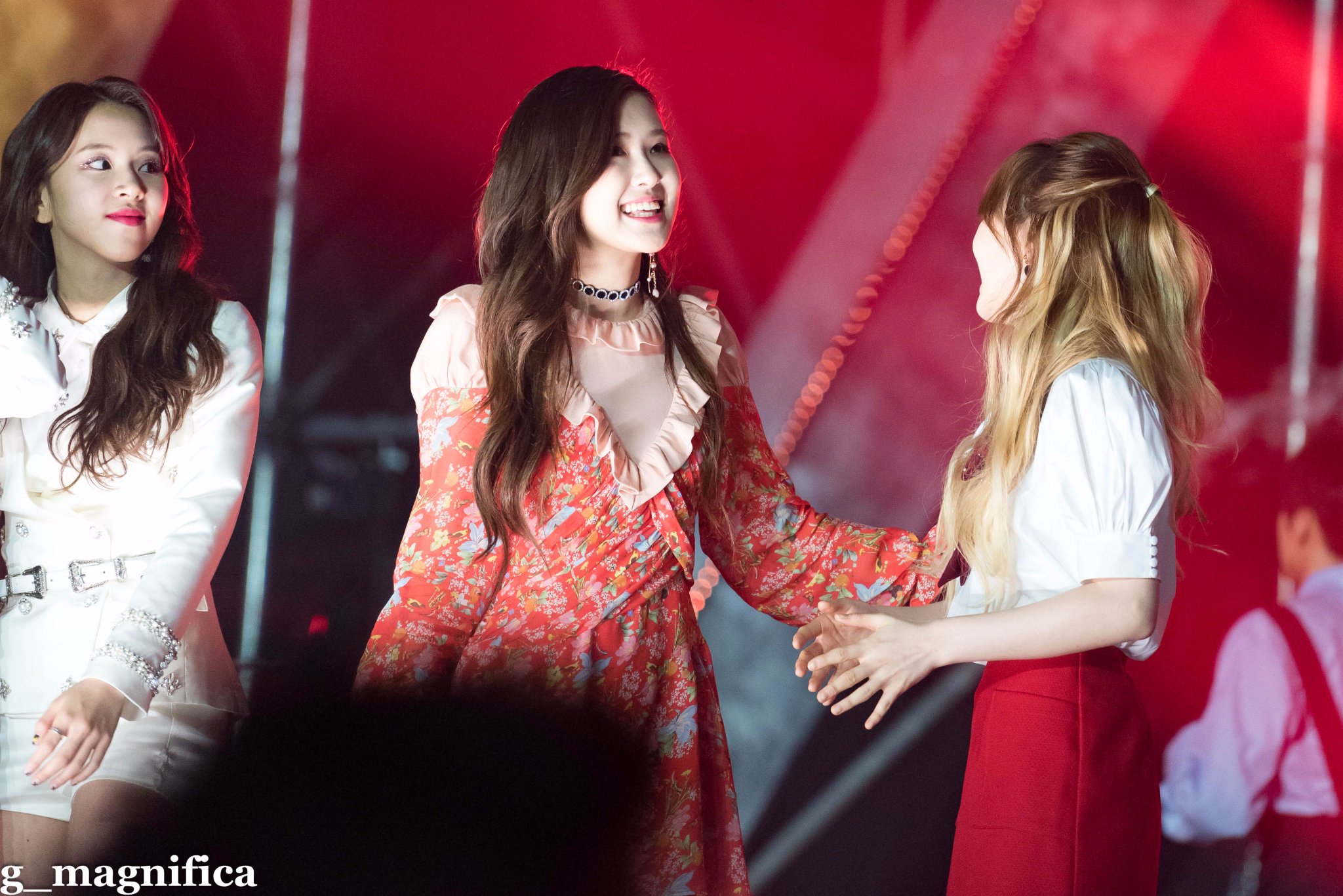 DLH6a4uUIAAk-ai.jpg:large