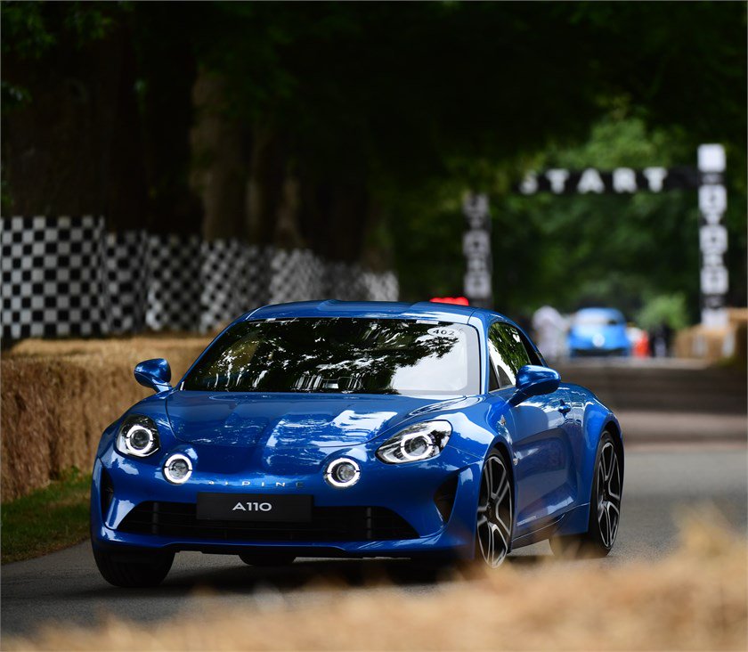 AlpineBelux's tweet photo. Alpine A110 aan de start van Zoute GT Tour https://t.co/5S1xjNWIkj https://t.co/UaeB5xJPbn