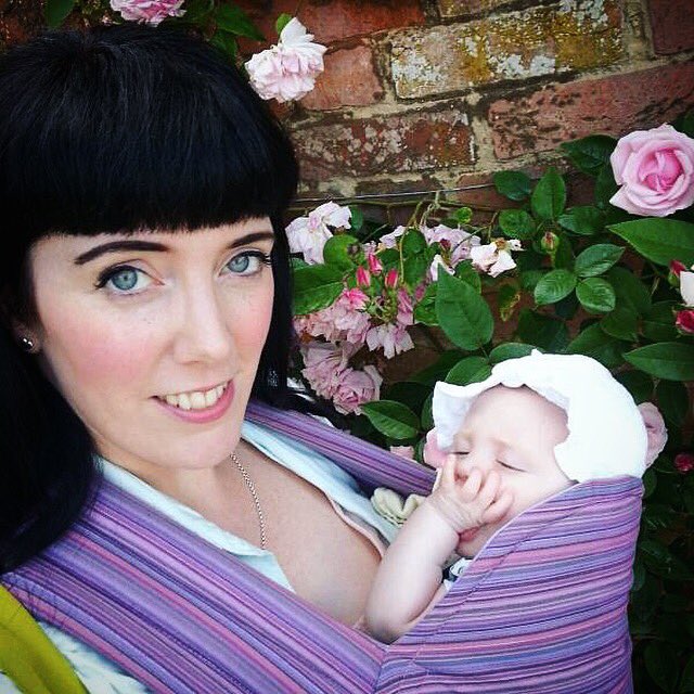 dear_mummy's tweet photo. It's day one of International Babywearing Week! My #babycarrier was a Moby / Mei Tai @BabywearingWeek #babywearer #threadedtogether #IBW2017 https://t.co/EuJHpif4zF