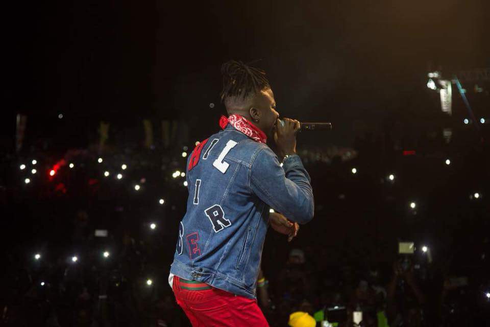 Hitz1039FM's tweet photo. .@stonebwoyb performing at #ATTWC17! 🔥 https://t.co/eVaVjLF1KX