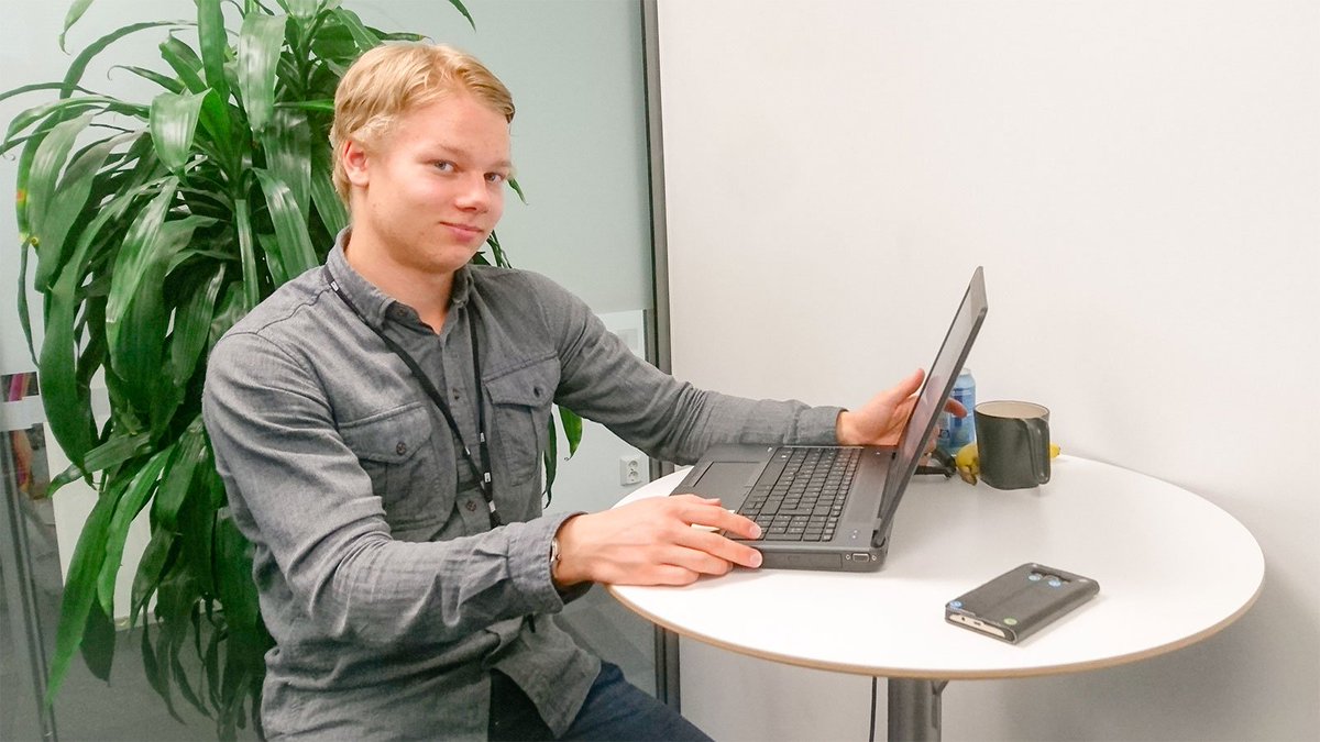 MystesOy's tweet photo. Ohjelmistoalalle vuonna 2025? 9.-luokkalainen Aki vietti viikon Mystesillä tutustumassa työelämään ja alaan.
https://t.co/OrQWrvYNuL https://t.co/5i1RxnMwxp