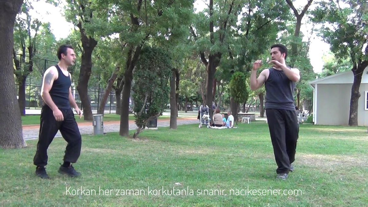 nacikesener's tweet photo. Korkan her zaman korkutanla sınanır #savunmasanati #kendinikoru #dövüşsanati #korku #savaşsanati #nacikesener #gerçeksavunma #realcombat https://t.co/UoicRuyG4p