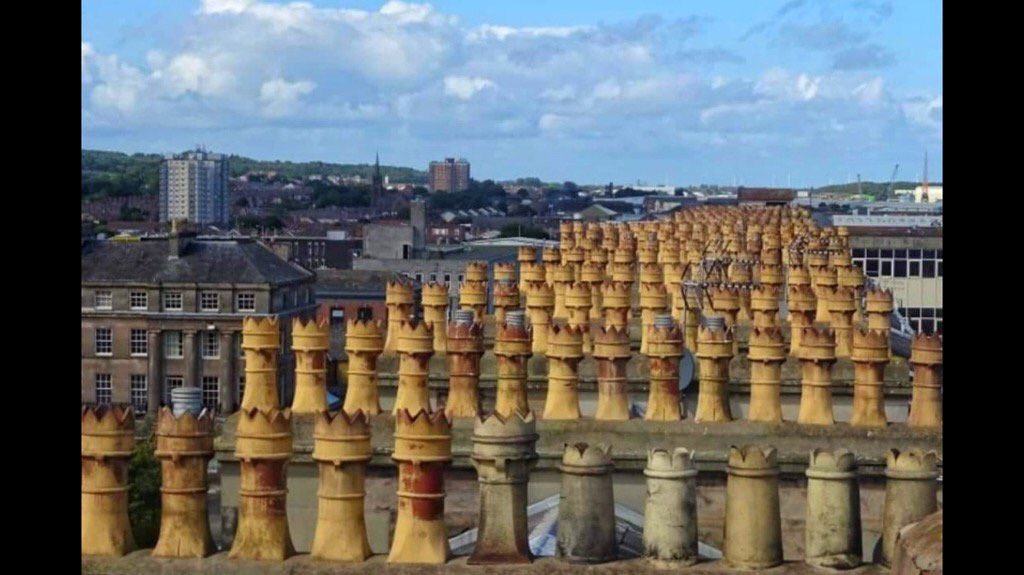 NELLA: Good Morning, good to be back. Nella until 11am for Monday. 8.10 on air we play the #Merseyside Knowledge