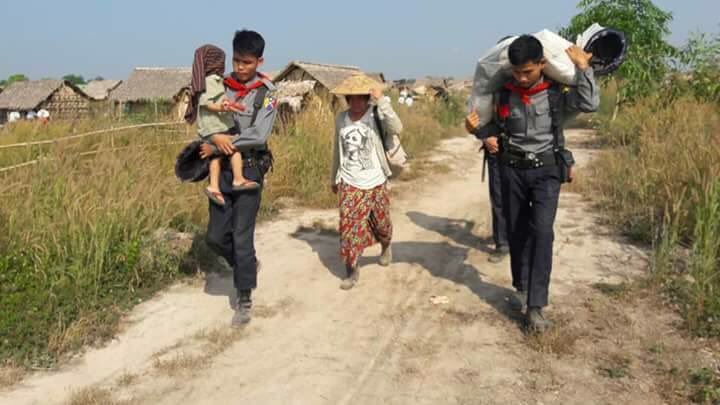 Myanmar security forces protect civilians.
PHOTO: In Maungdaw #Rakhine #Myanmar.