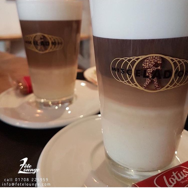 FeteLounge's tweet photo. Monday again 😴
So why not try our 3 layered latte at Fete Lounge for a great pick - me - up this morning ☕️
#teastartsandtails #latte https://t.co/KLffb9jpP7